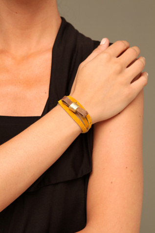 Leather Bow Wrap