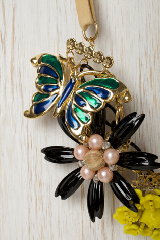 One of a Kind Vintage Flower Necklace