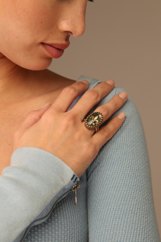 Motif Ring