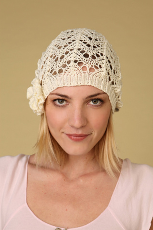 Alexa Flower Stitch Beret