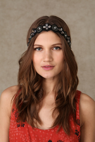 My Headband Obsession!- All of my favorite picks for fabulous headbands that give your outfit that extra WOW factor.