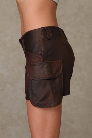 Shakuhachi Leather Short