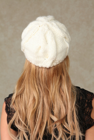 Solid Cable Beret