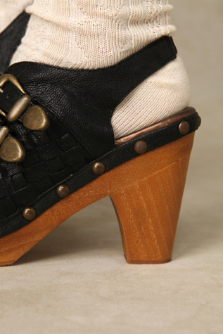 Kirsten Woven Clog