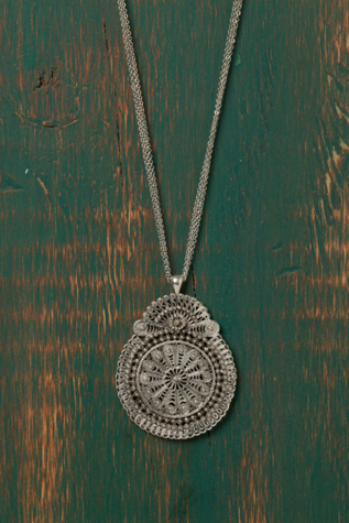 Noble Engraved Pendant