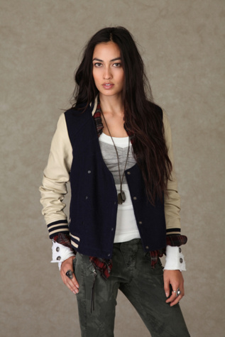 Navy/Off White