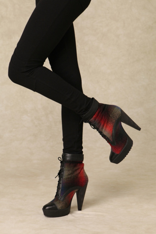 Black/Rainbow
