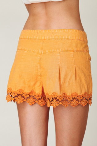 Daisy Border Skort