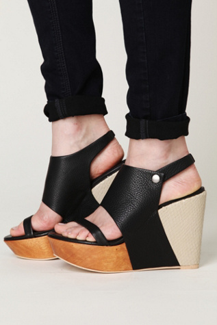 Black / Wood / Snake
