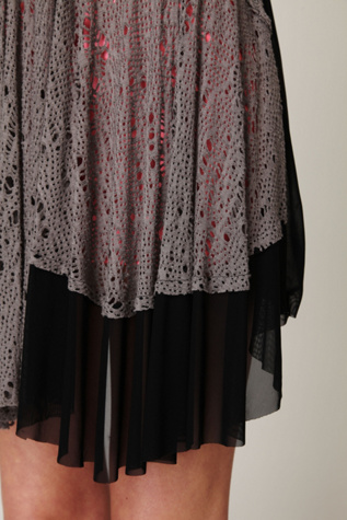 Sleeveless Textured Mesh Tunic