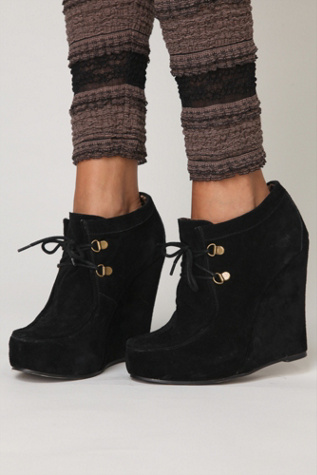 Roan Wedge