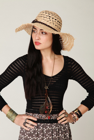 Cropped VNeck Pullover