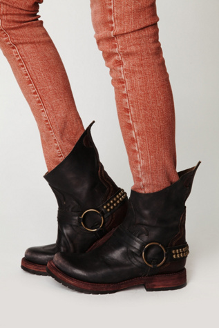 Hatchett Harness Boot