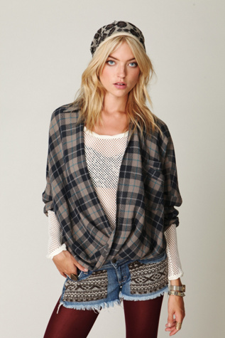 Cutoff Shorts with Side Zipper