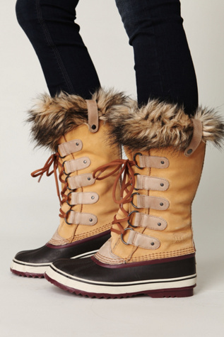 Joan of Arctic Boot
