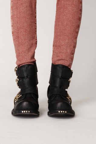 Black Distressed