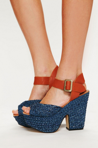 Tropez Platform