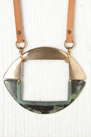 Horizon Bronze Collar
