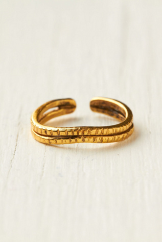 Embossed Metal Midi Ring