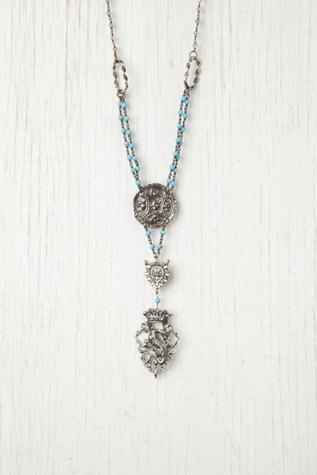Cheerful Turquoise Bead Pendant