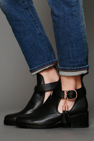 Nix Cutout Ankle Boot in sale-new-sale