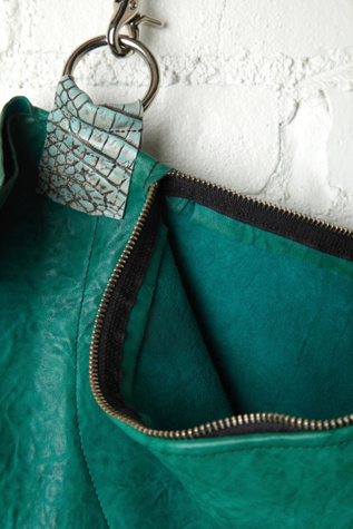 Ridge Ripped Tote