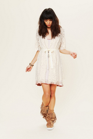 Harvard Lace Robe