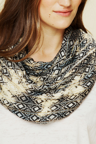 Woven Metallic Scarf