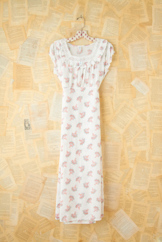 Free People Vintage Floral Printed Seersucker Maxi Dress in Vintage-Dresses
