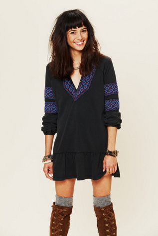 Capetown Hooded Pullover