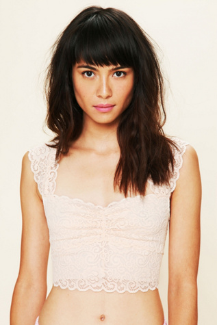 Scallop Edge Crop