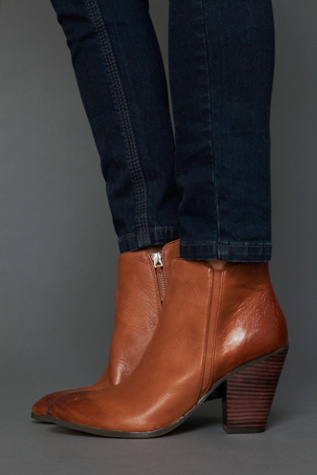 Halle Ankle Boot