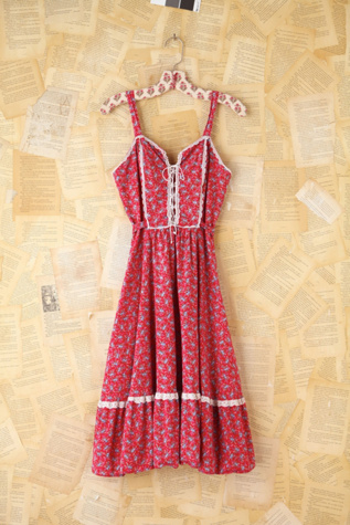 Free People Vintage Red Ditzy Floral Dress in Vintage-Dresses