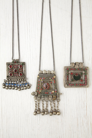 Vintage Kuchi Fringe Pendants