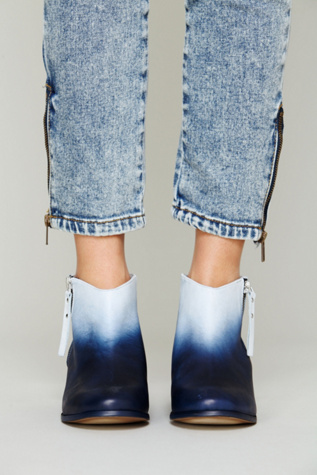 Blue / Navy