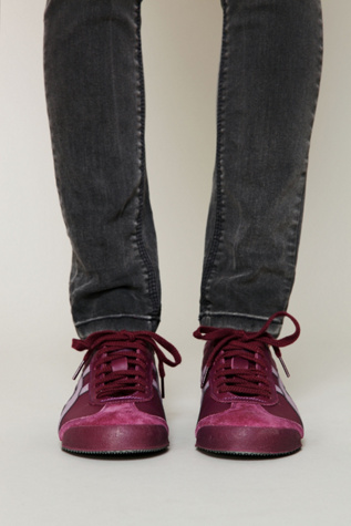 Mauve Wine