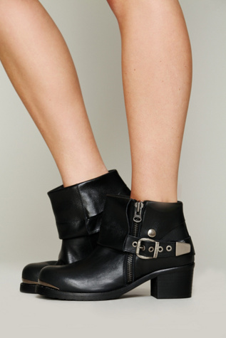 SixtySeven Daymoto Ankle Boot in Boots