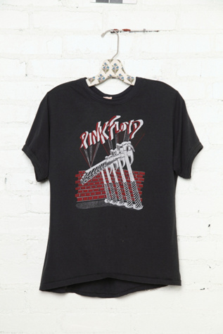 Vintage Pink Floyd Graphic Tee in vintage-loves-clothes