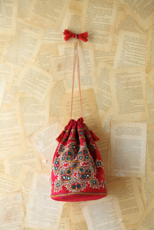 Vintage Embroidered Drawstring Bag in bags