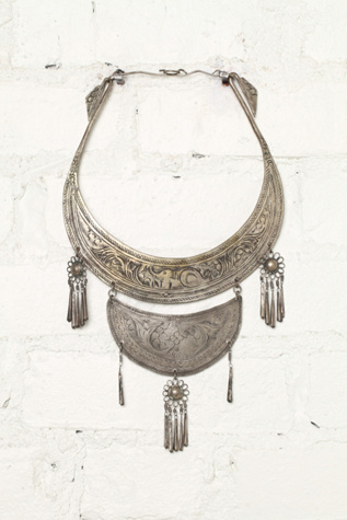 Free People Vintage Metal Plate Necklace in Vintage-Jewelry
