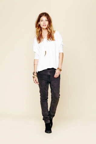 One Teaspoon  Runaway Slouch Skinny in Jeans