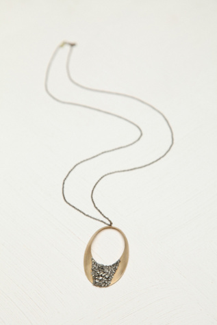Marly Moretti Stone Topped Circle Necklace in jewelry