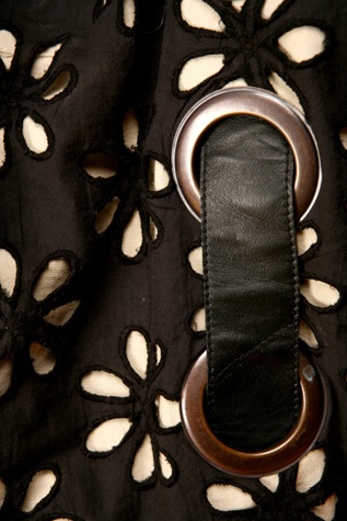 Black/antique